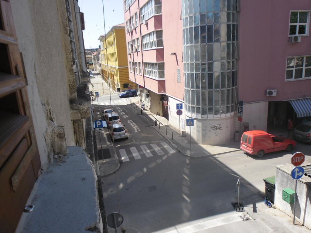 City Center Rooms Pula Exterior foto