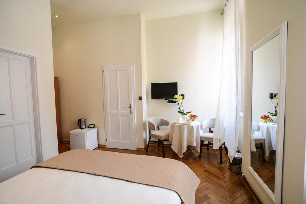 City Center Rooms Pula Cameră foto