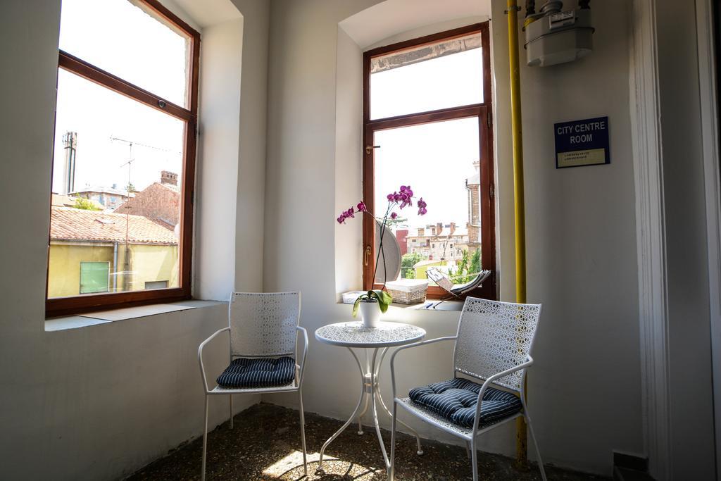 City Center Rooms Pula Exterior foto